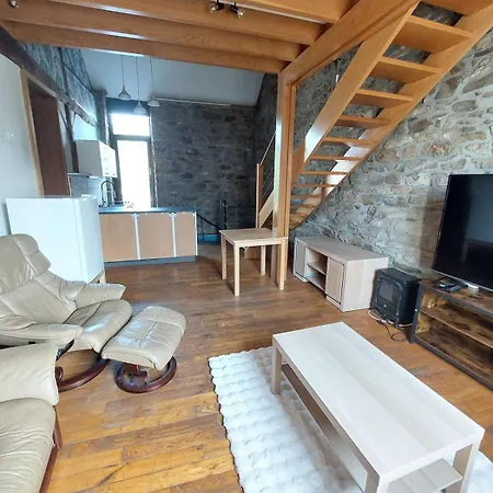 Charming Country Stone-wood House